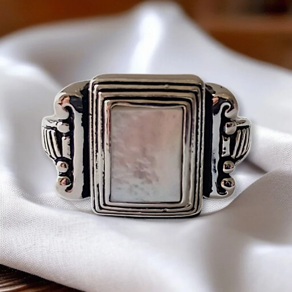 Premier Designs Abalone Ring 6.5 Park City Silver Tone Victorian Mother Of Pearl